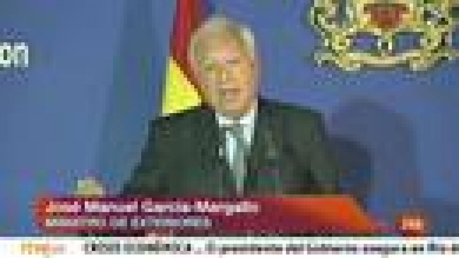 Informativo 24h: Margallo dice que la propuesta de compra de deuda pública es inteligente | RTVE Play