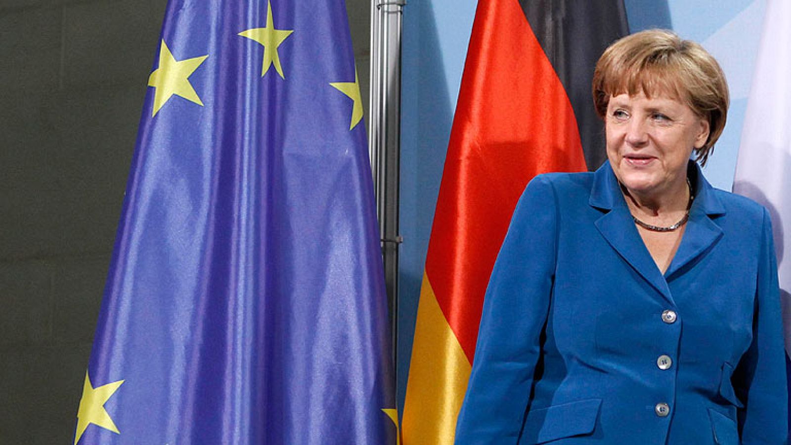 Merkel no cierra la puerta a comprar deuda con los fondos de rescate, pero recuerda que hay condiciones