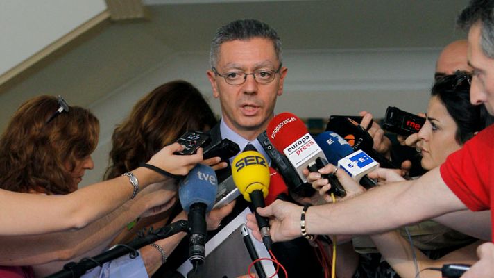 Informativo 24h - El Gobierno "discrepa" con el Constitucional y lamenta que Sortu no siga siendo "ilegal"