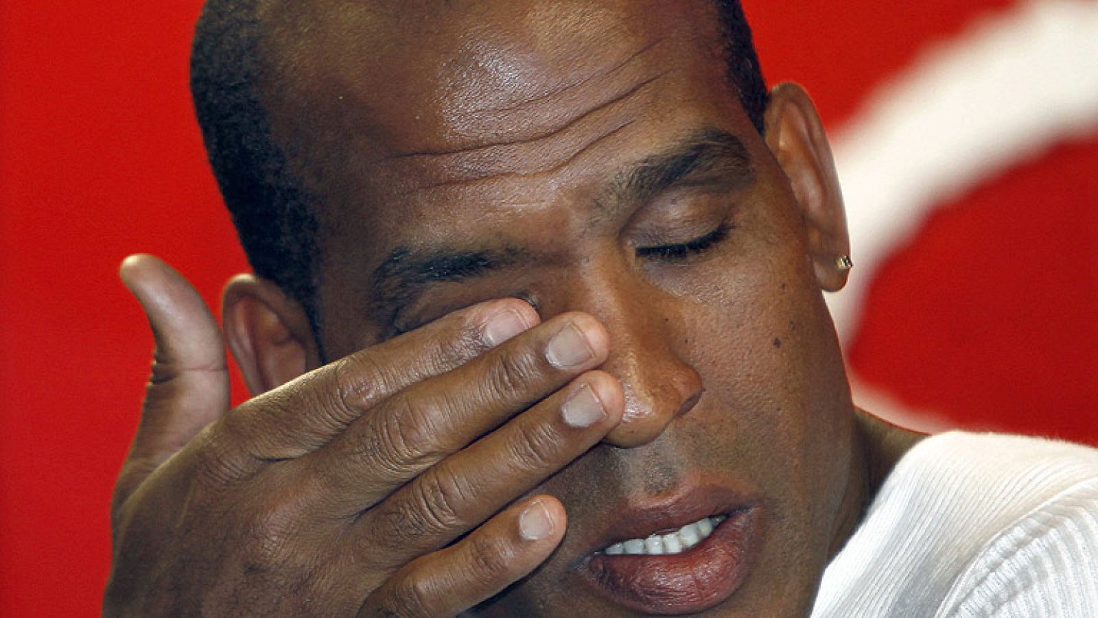 El waterpolista español de 41 años ha anunciado que abandonará el deporte profesional tras la disputa de los Juegos Olímpicos de Londres 2012.