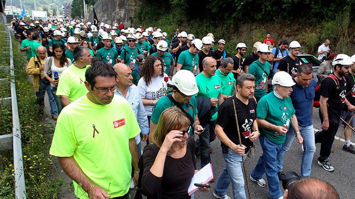 Informativo 24h - Mineros de Asturias, León y Teruel marchan a pie rumbo a Madrid contra los recortes