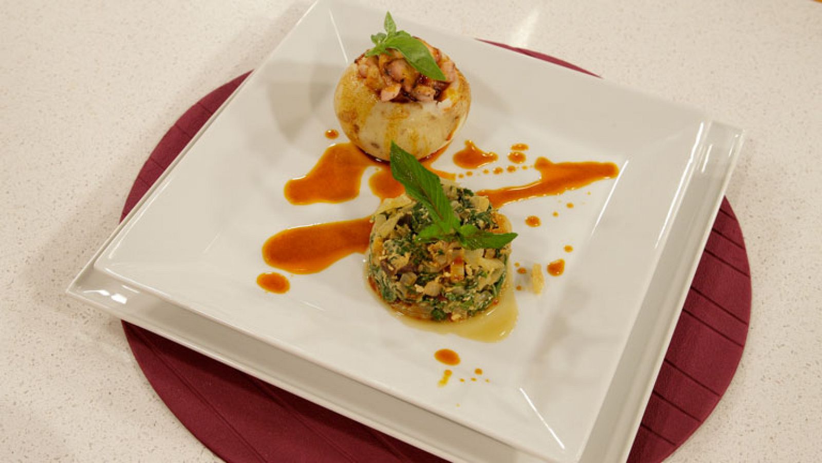  Saber cocinar - Patatas con pulpo y aceite de pimentón