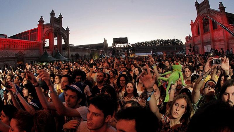  Two Door Cinema Club o Azealia Banks en el día de la música