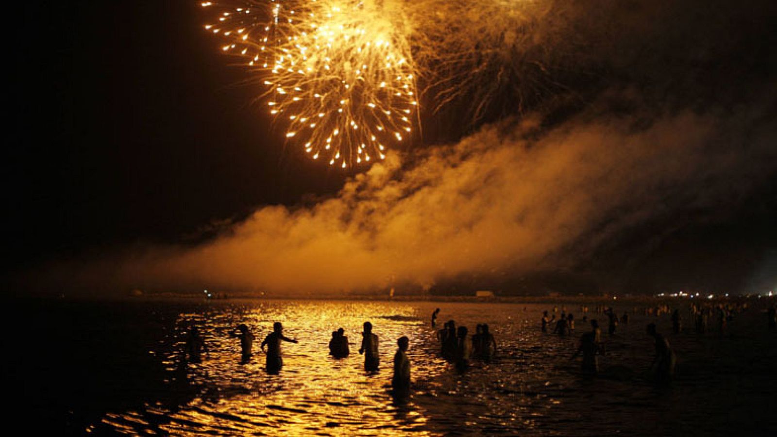 La noche de San Juan deja más de 19 toneladas de basura