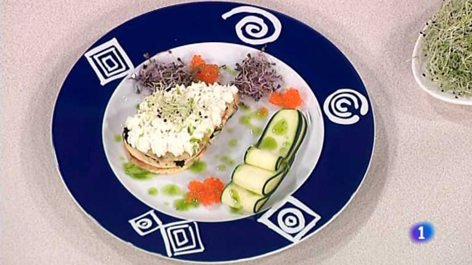 Cocina con Sergio - Lasaña de tortilla con queso y sucedáneo de caviar