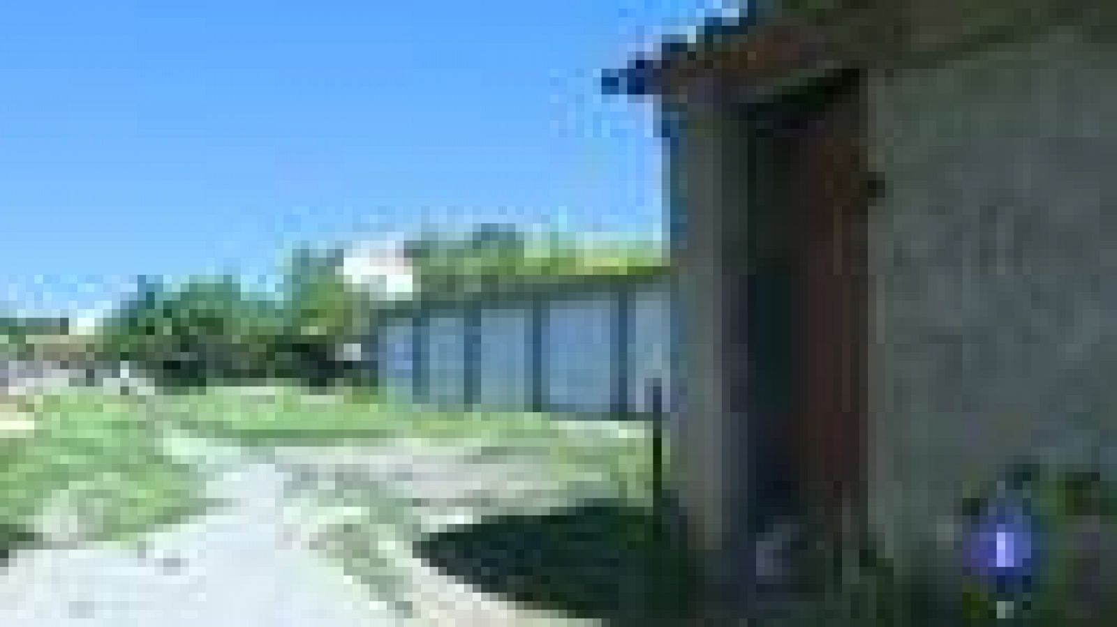 La banda terrorista ETA ha vuelto a sufrir un "duro golpe" con la detención de dos presuntos etarras en Francia: José Javier Oses, con un largo historial de 'kale borroka', y Ugaitz Errazkin, a quien se relaciona con los asesinatos del exconcejal del