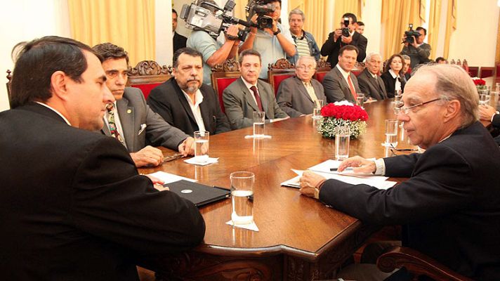 Telediario 1 - El presidente de Paraguay dice que su prioridad es evitar una "guerra civil" y luego el exterior