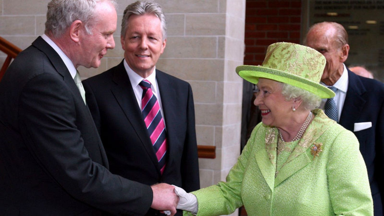 Histórica visita de la Reina Isabel II a Belfast