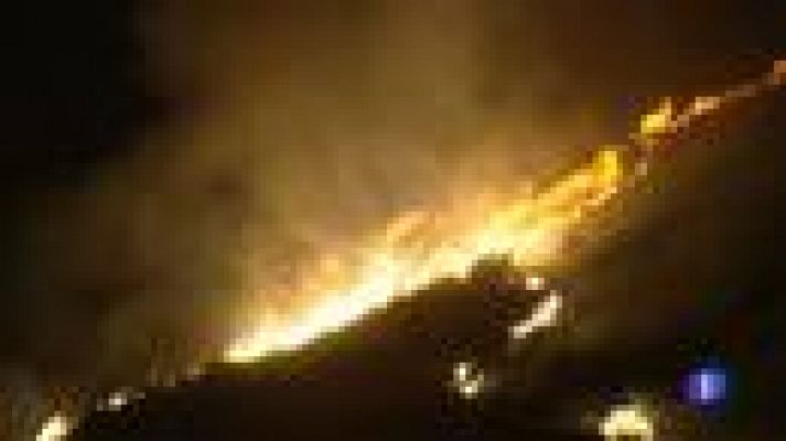 Telediario 1 - Mil evacuados en Valencia