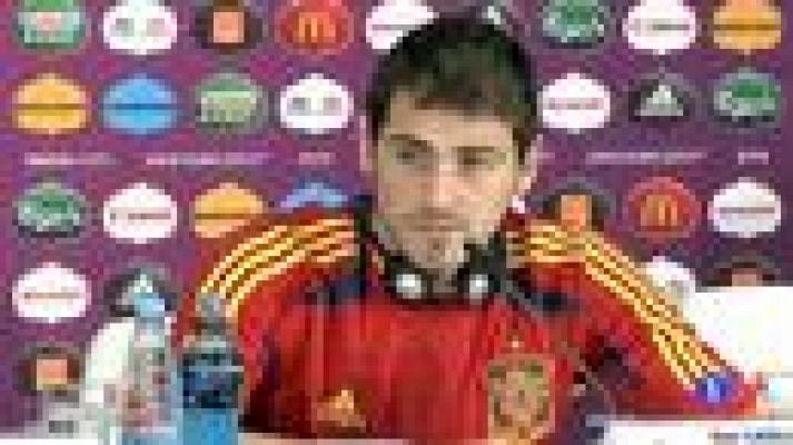 Telediario 1 - Casillas y Buffon, palabras de capitán
