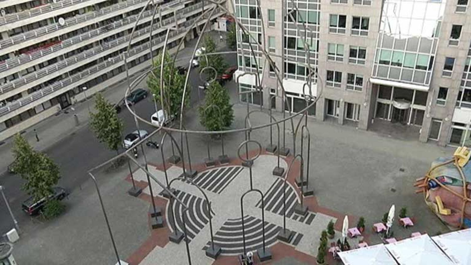 El escultor español, Juan Garaizábal presenta su proyecto "Memorias Urbanas"