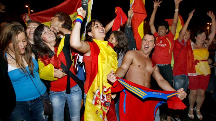 Telediario 1 - España se echa a la calle