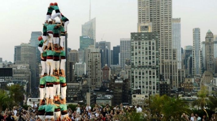 On Off - On Off: Els castellers coronan Manhattan