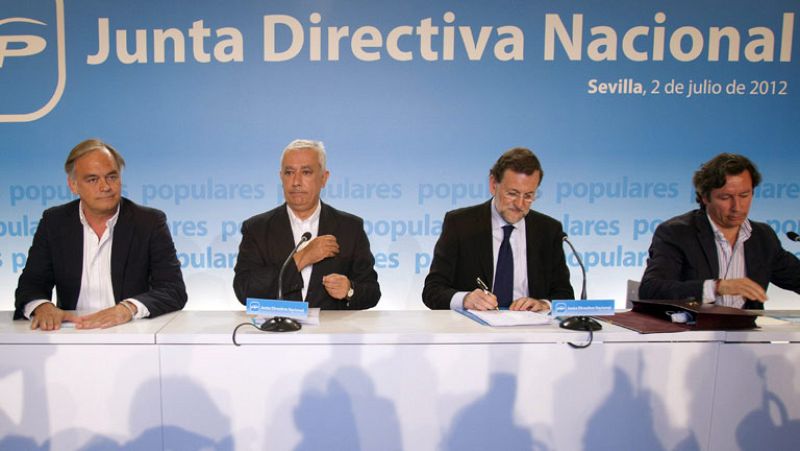  Rajoy pide un "esfuerzo mayor" a las CCAA para reducir el déficit público