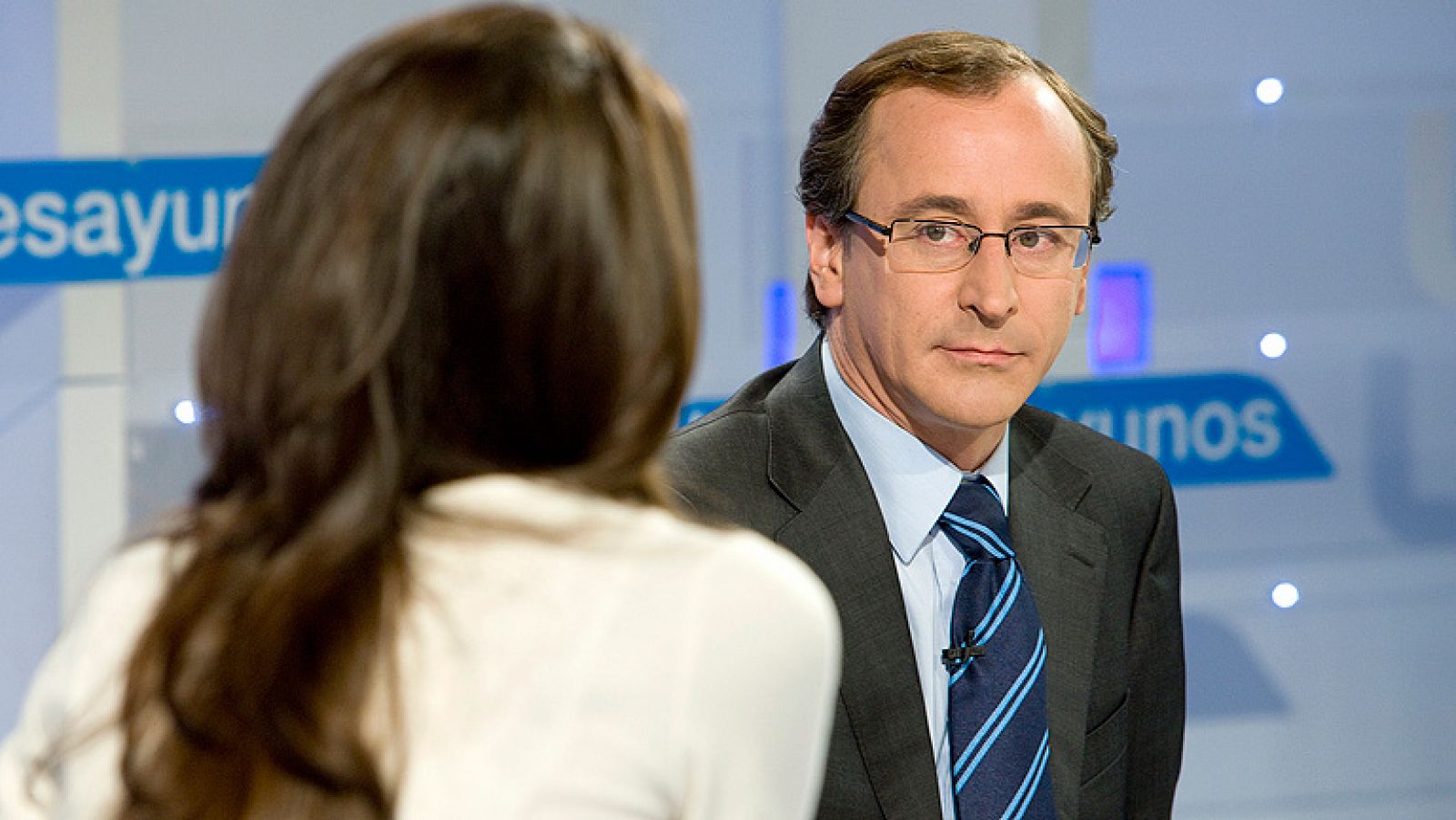 Alonso (PP): "Por dífíciles que sean las medidas que tomemos, hay que hacerlas con justicia" - Los desayunos | Ver