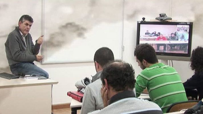 Universo UNED - Primera universidad con un MOOC.