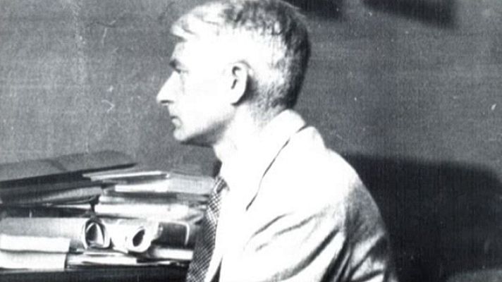 Universo UNED - Wolfgang Köhler.