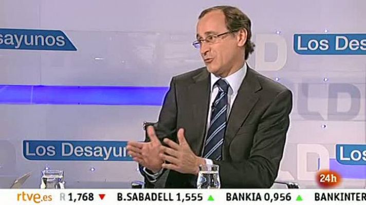 Informativo 24h - PSOE y PP valoran positivamente los datos del paro, aunque con cautela