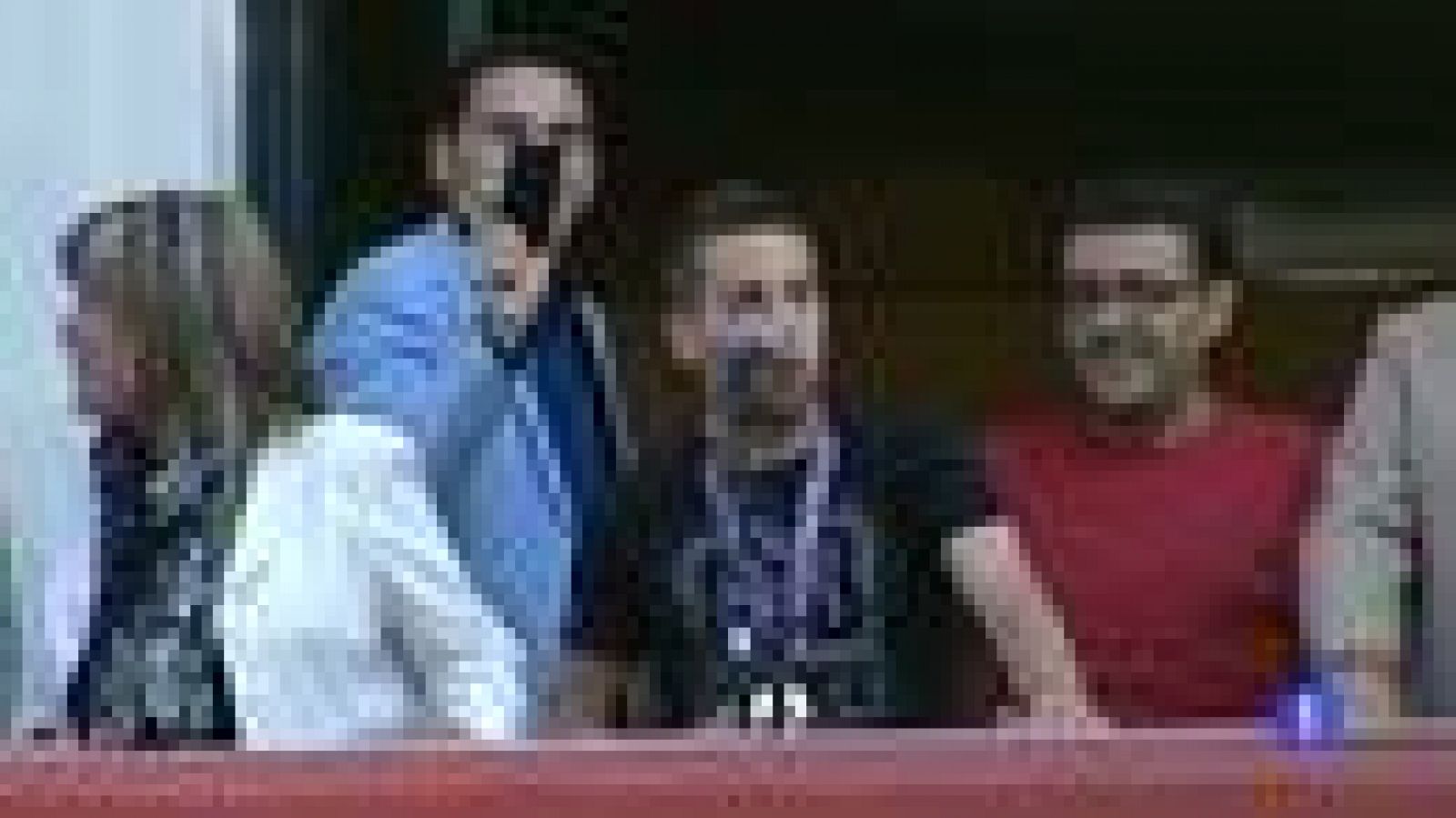 Los jugadores de la selección, homenajeados en casa | Ver