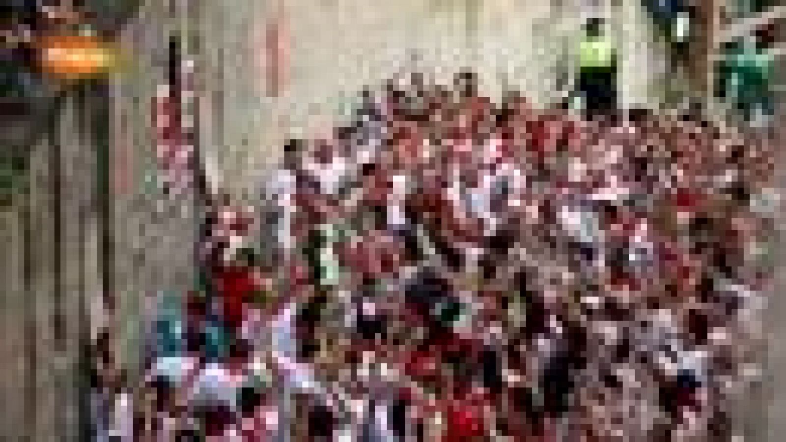 San Fermín: RNE te narra el primer encierro de San Fermín 2012 en imágenes | RTVE Play