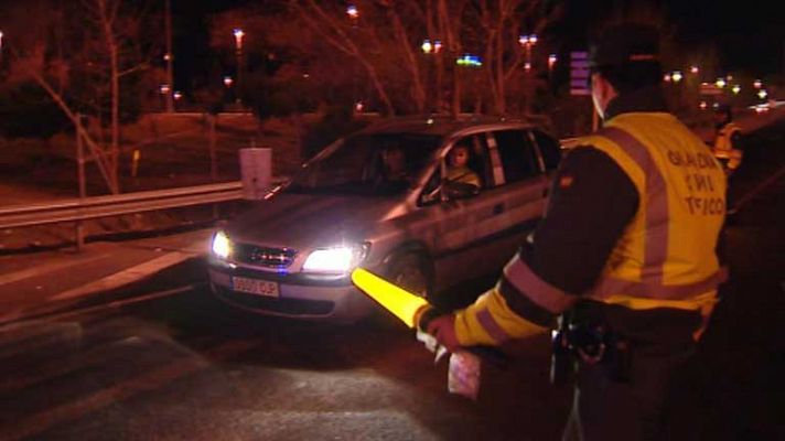 Telediario 1 - Controles de drogas y alcohol