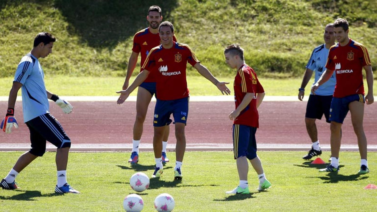 Los 'vampiros' visitan a la 'Rojita'