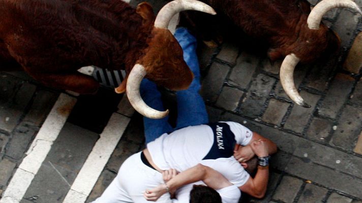 San Fermín - RNE te narra el cuarto encierro de San Fermín 2012 en imágenes