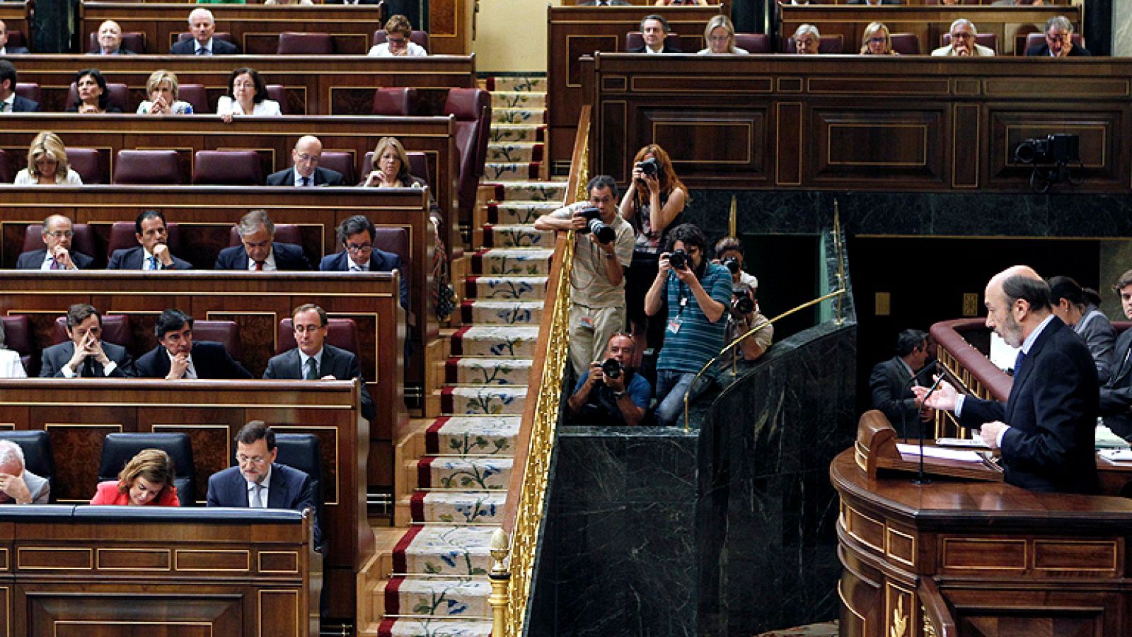 Rubalcaba propone a Rajoy un gran acuerdo nacional