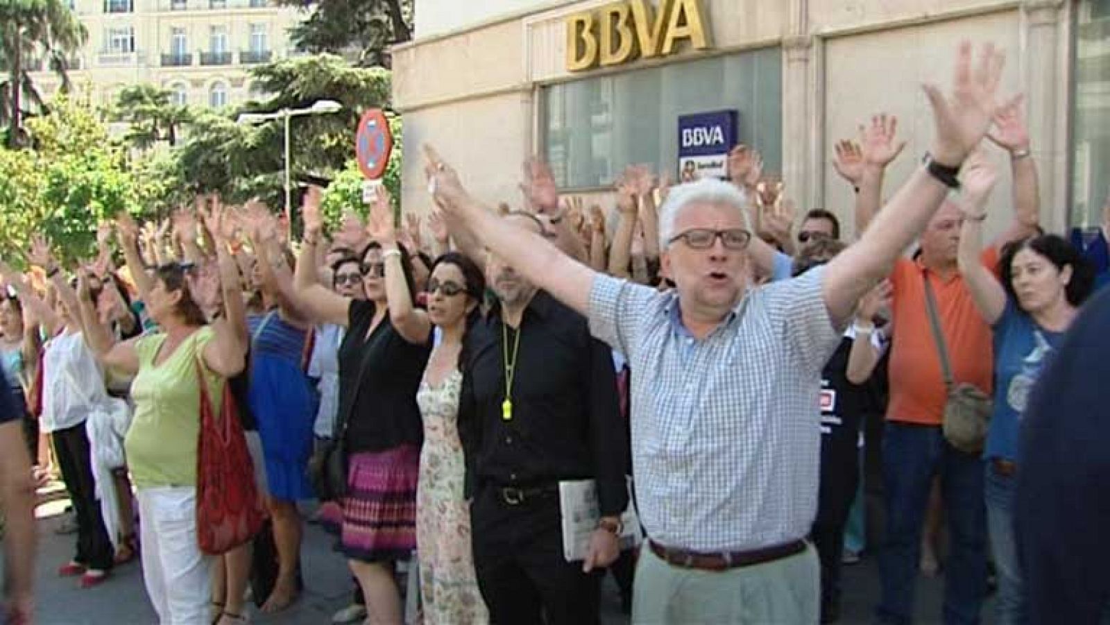 Telediario 1: Protestas frente al Congreso  | RTVE Play