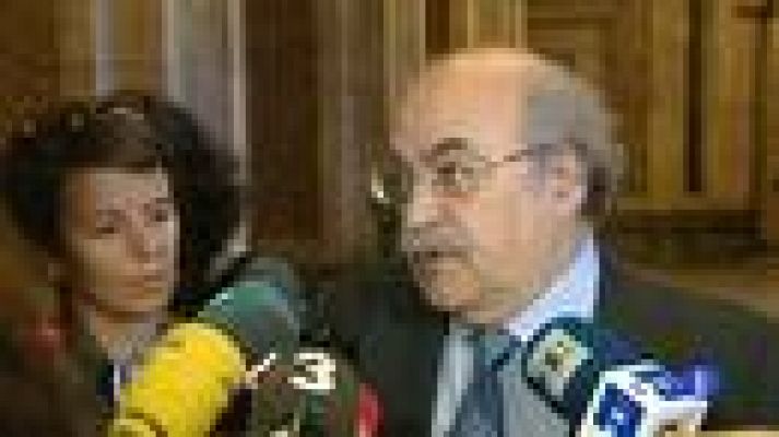 Telediario 1 - Reacción de las CC.AA. a recortes