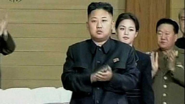 Telediario 1 - Ligeras reformas en norcorea