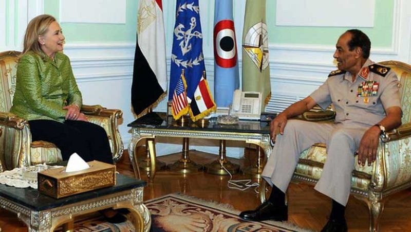 Hillary Clinton se reune con el nuevo presidente de Egipto 