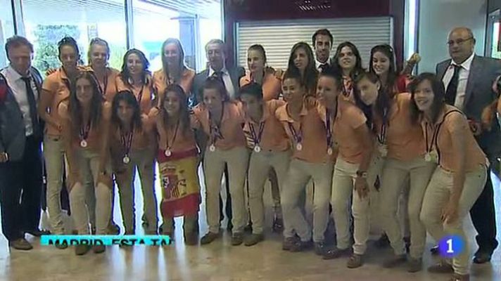Telediario 1 - Las subcampeonas europeas sub-19, vuelven a casa