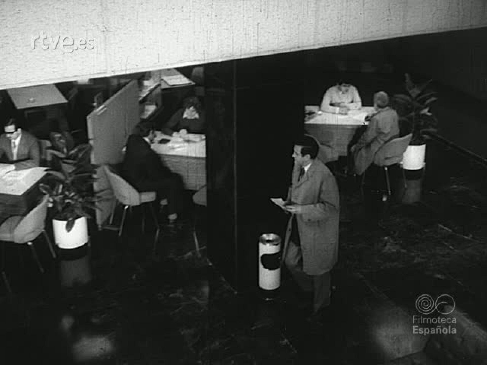 NOT N 1619 B - NO-DO | Ver