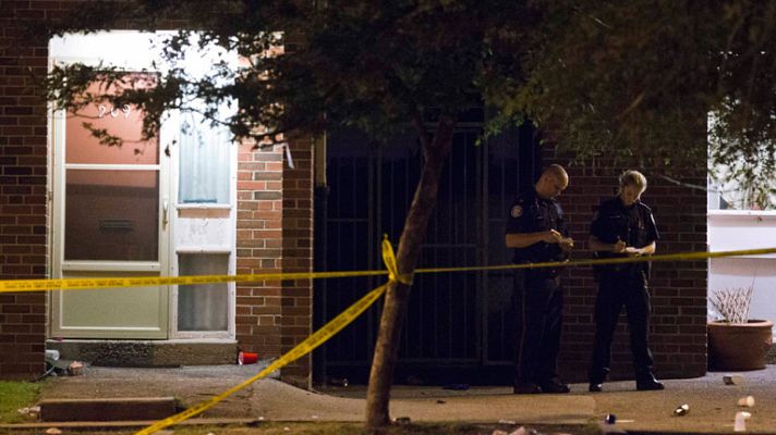 Telediario 1 - Dos muertos y una veintena de heridos en un tiroteo en la ciudad canadiense de Toronto