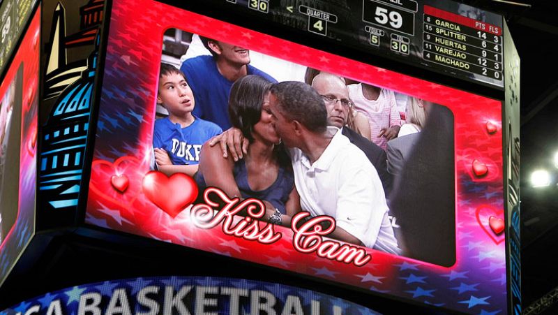 Obama apoya a la selección estadounidense en el amistoso frente a Brasil