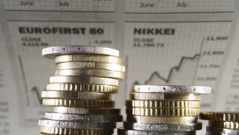 El Tesoro capta 3.560 millones y rebaja el interés por primera vez desde marzo