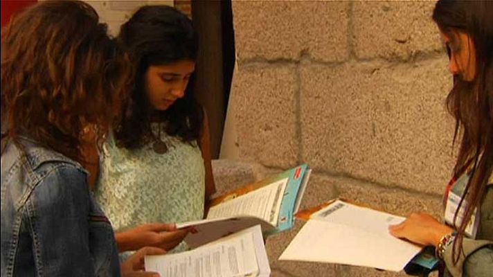 Telediario 1 - Los cursos de verano no se salvan de la crisis