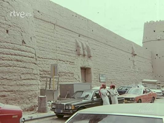 NO-DO - NOT N 1815 .