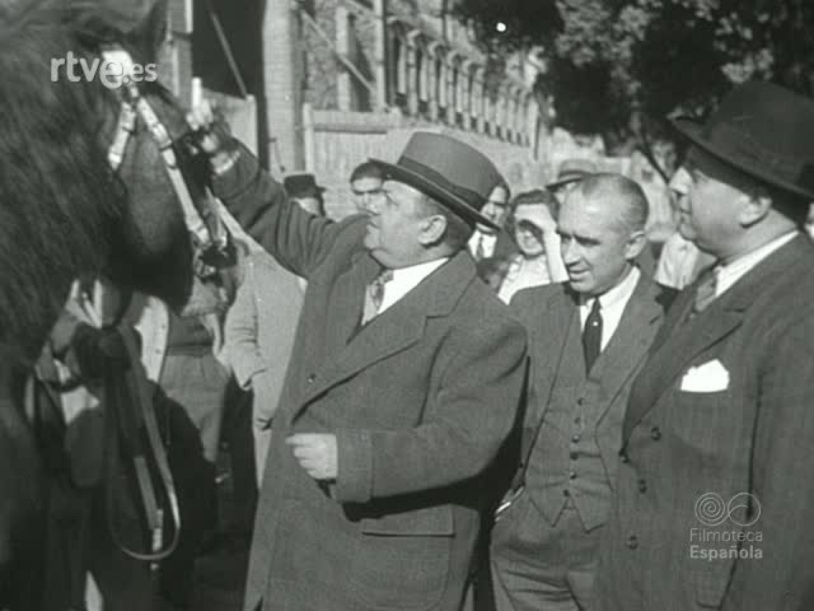 NOT N 213 B - NO-DO | Ver