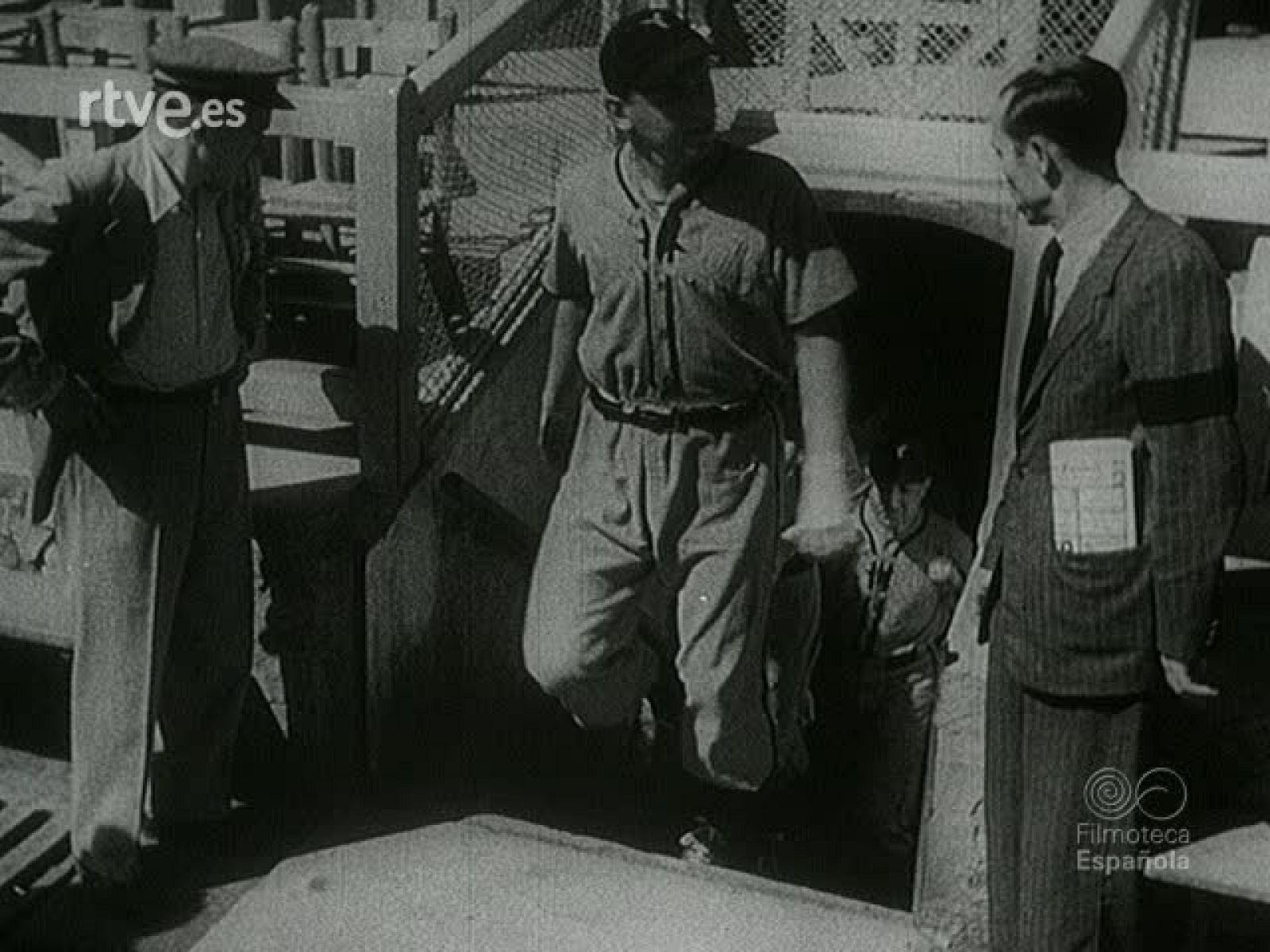 NOT N 132 A - NO-DO | Ver