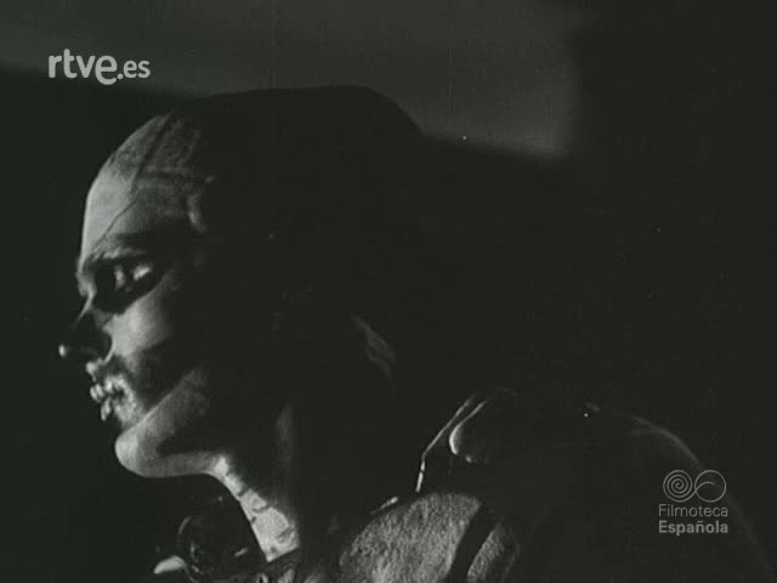 NOT N 320 A - NO-DO | Ver