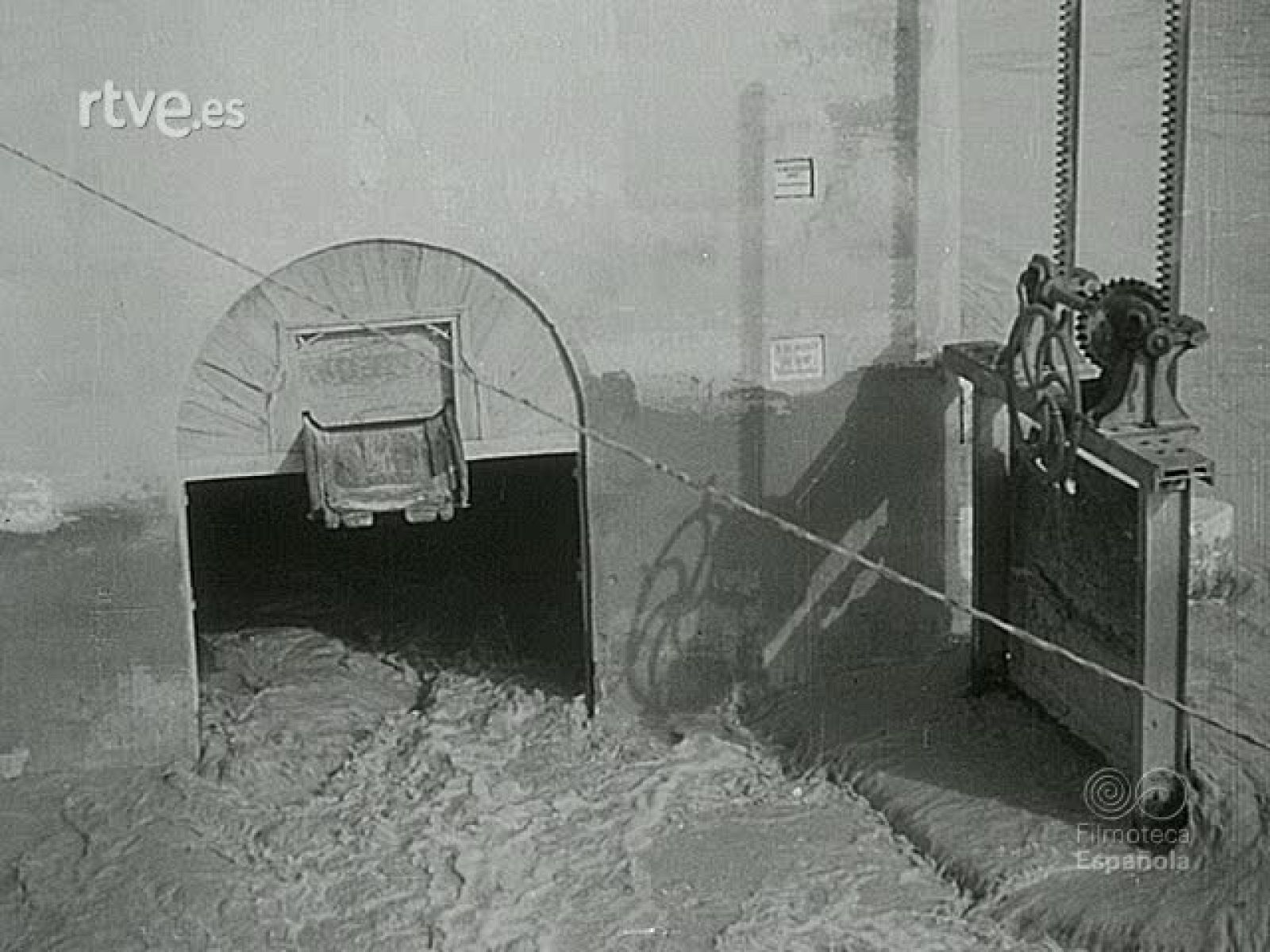 NOT N 218 B - NO-DO | Ver