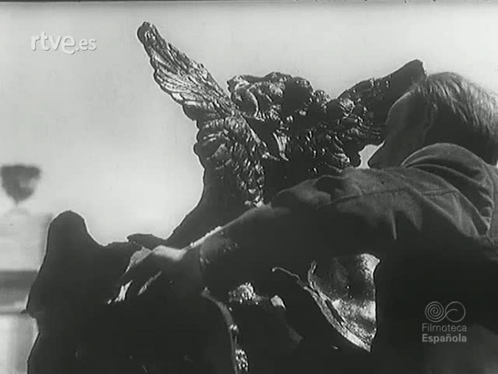 NOT N 242 B - NO-DO | Ver