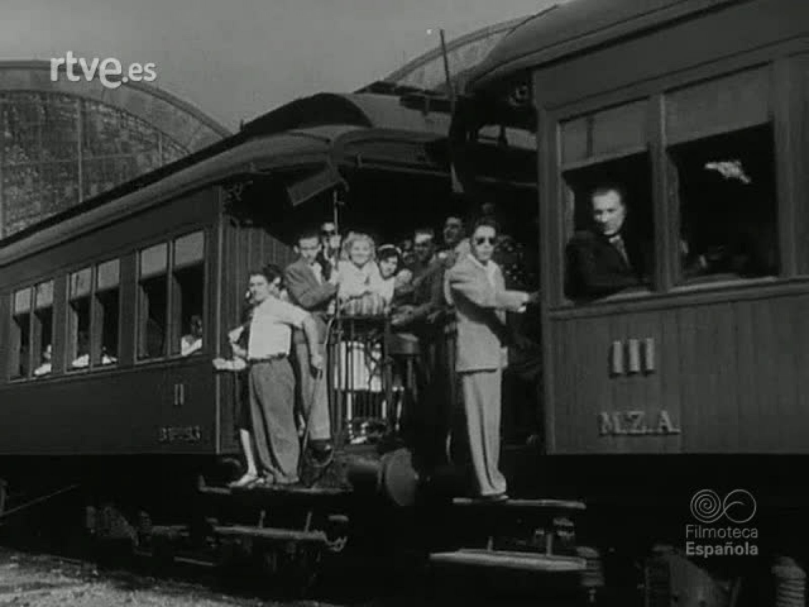 NOT N 33 B - NO-DO | Ver