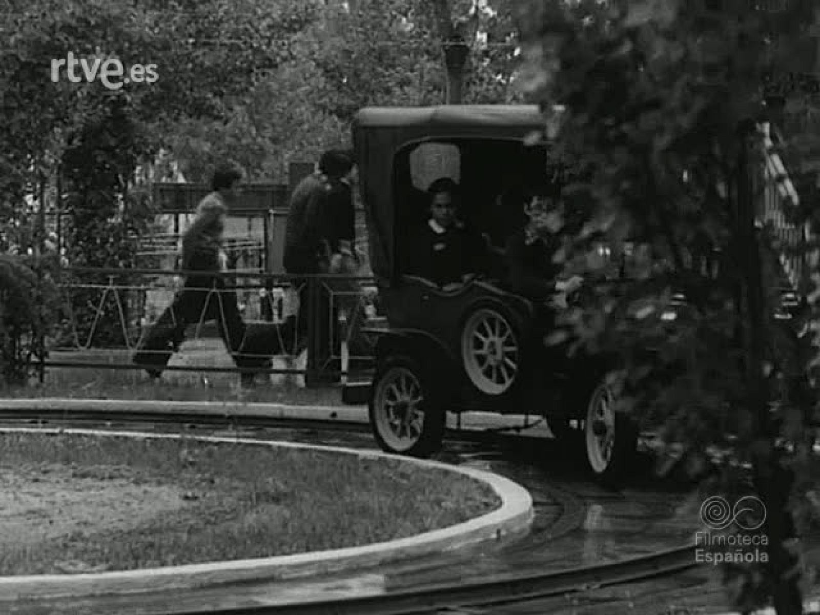 NOT N 1741 B - NO-DO | Ver