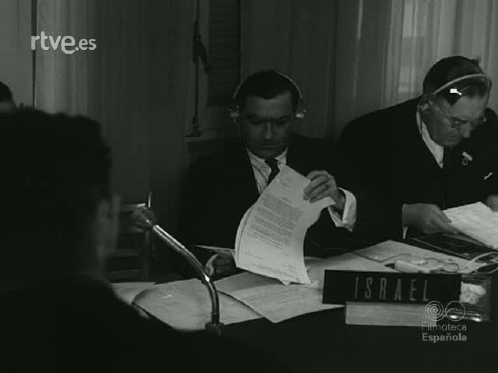 NOT N 935 B - NO-DO | Ver