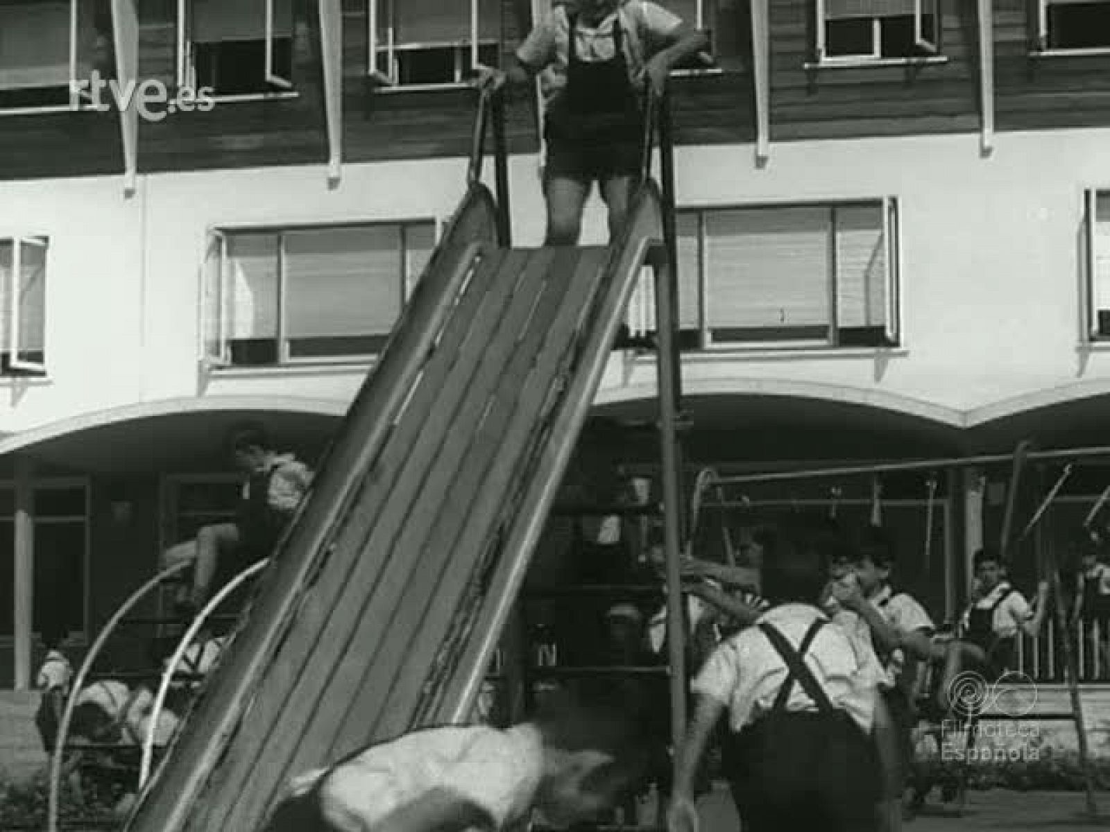 NOT N 1077 A - NO-DO | Ver