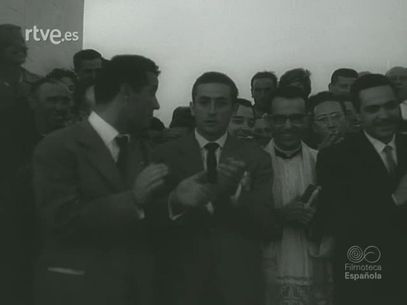 NOT N 916 A - NO-DO | Ver