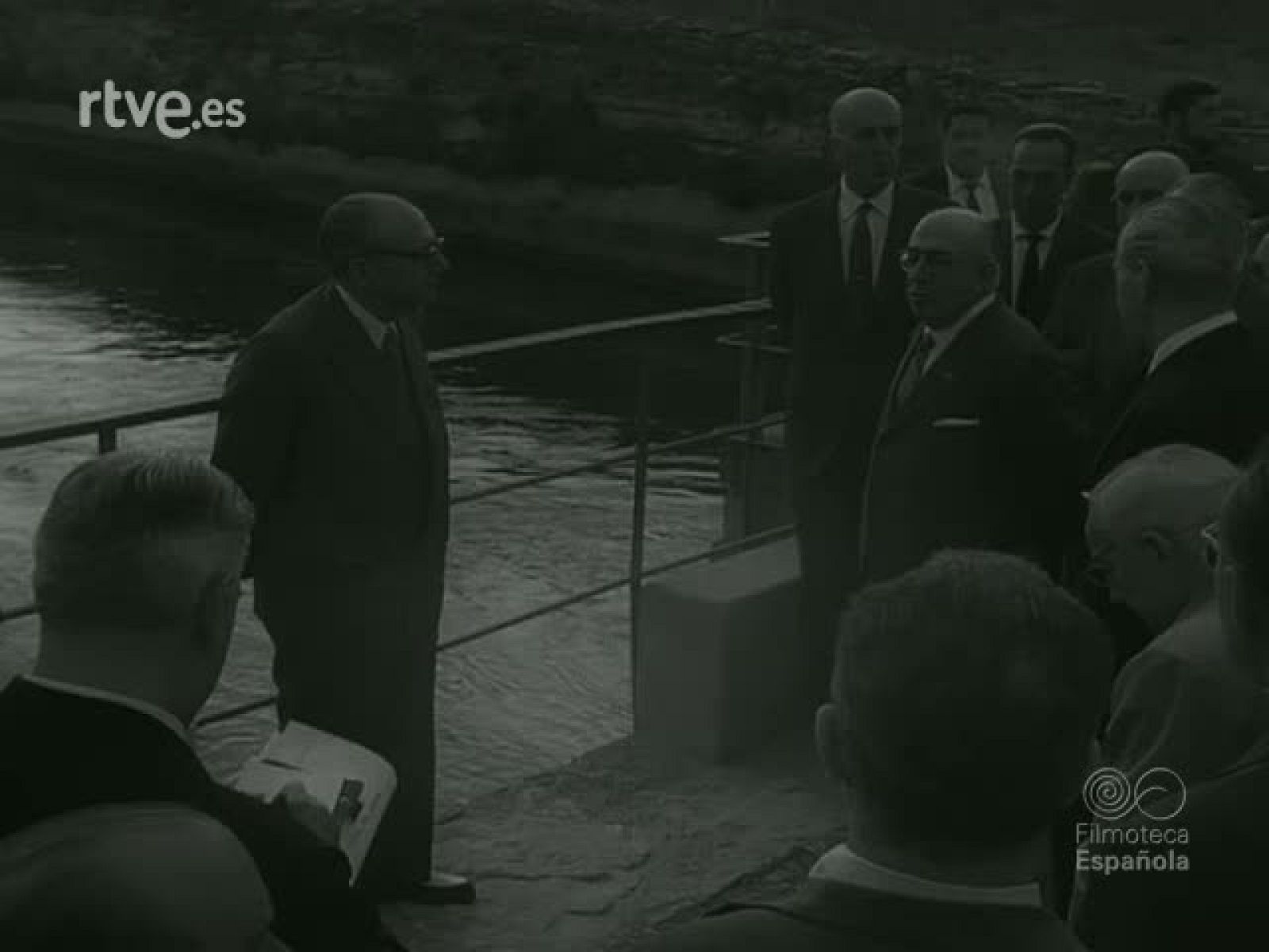 NOT N 914 B - NO-DO | Ver